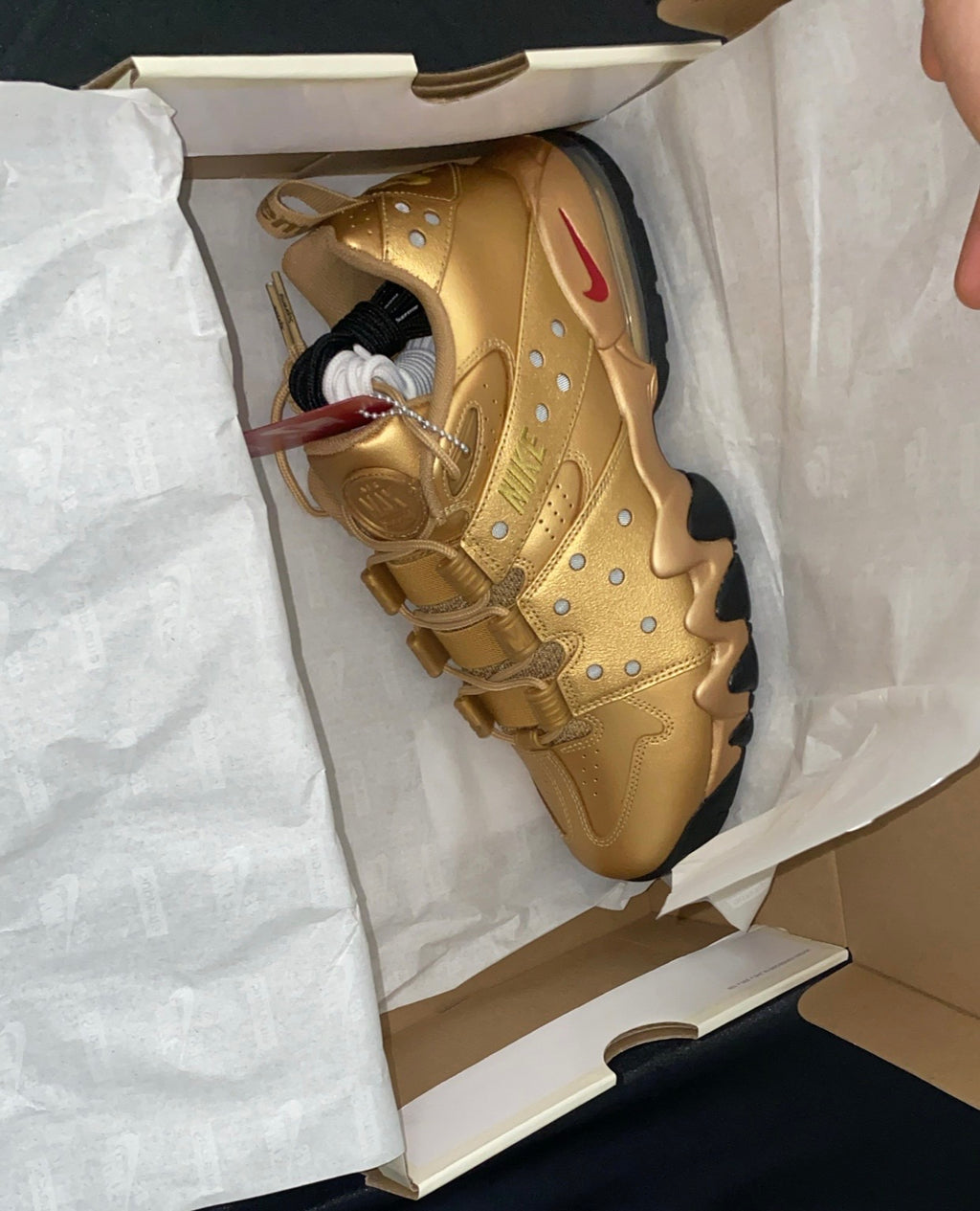 Supreme x Nike SB Air Max 2 CB '94 Low - Metallic Gold
