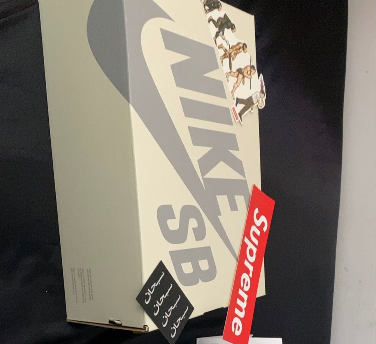 Supreme x Nike SB Air Max 2 CB '94 Low - Metallic Gold
